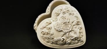 Valentines jewelry case